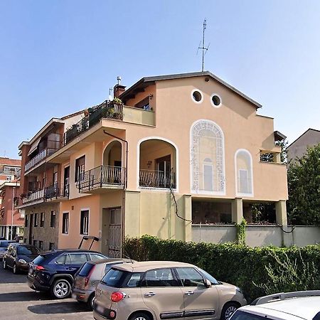 Yellow House Apartment Torino Exterior foto