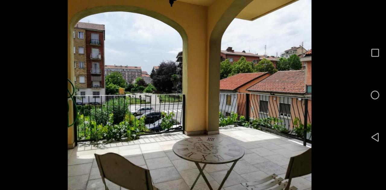 Yellow House Apartment Torino Exterior foto
